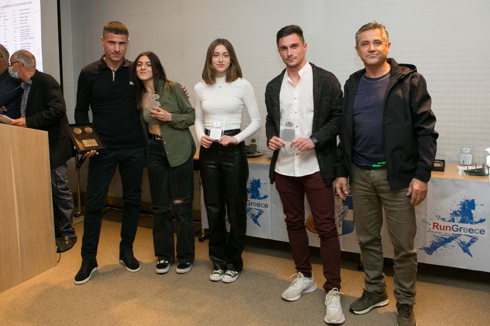 Η ΕΑΣ ΣΕΓΑΣ Κρήτης βράβευσε τους κορυφαίους αθλητές-τριες για τα έτη 2020-2021 (pics) runbeat.gr